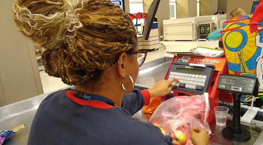 Desemprego sobe para 6,1% no trimestre até março, menor nível histórico para o período