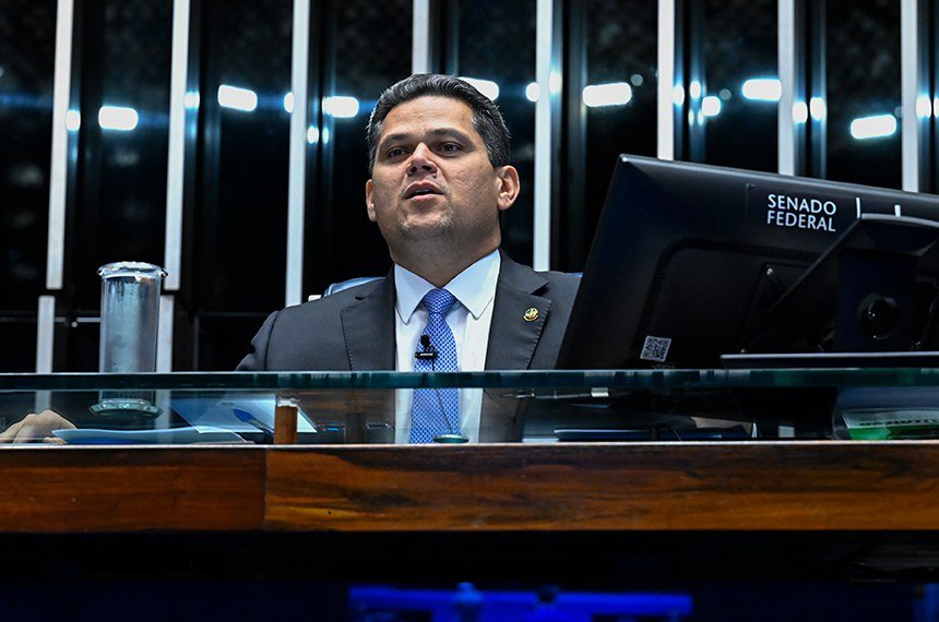 Davi Alcolumbre promulga Lei da Dosimetria